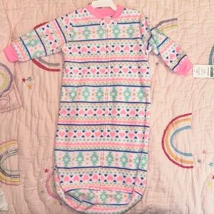 Carter’s baby sleep bag. Very soft. 0-9 months. Brand new, with tag.